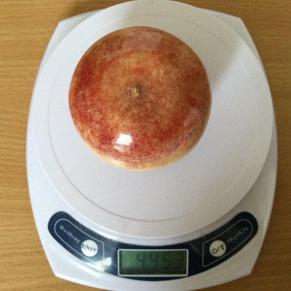 Beautiful pink stripe stone apple figurine paperweight pink red 445g - Picture 7 of 7